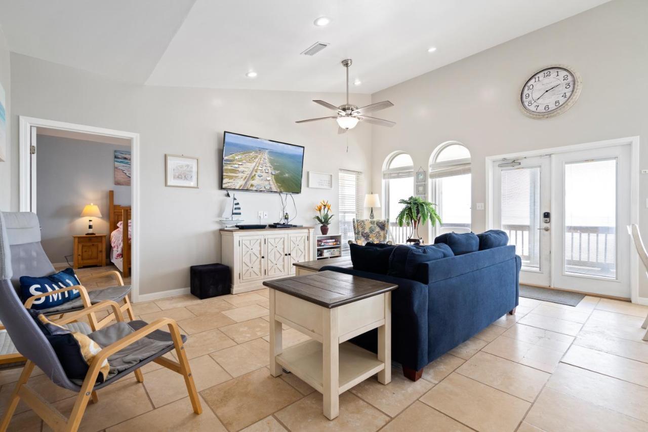 Marisol - Pet Friendly And Gulf Front! Enjoy The Large Deck With Amazing Views! Home Dauphin Island Bagian luar foto