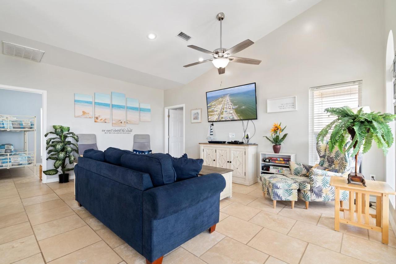 Marisol - Pet Friendly And Gulf Front! Enjoy The Large Deck With Amazing Views! Home Dauphin Island Bagian luar foto
